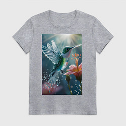 Женская футболка Колибри летает у цветка