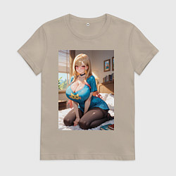 Женская футболка Марин Китагава позирует на кровати