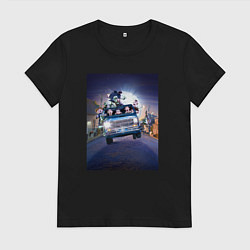 Женская футболка Семейка Аддамс в машине