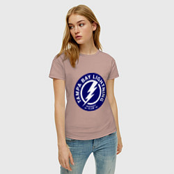 Футболка хлопковая женская HC Tampa Bay Lightning, цвет: пыльно-розовый — фото 2
