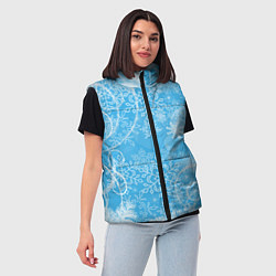 Женский жилет Морозный узор на голубом стекле, цвет: 3D-черный — фото 2