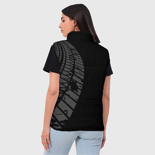 Женский жилет Skoda speed на темном фоне со следами шин: по-верт / 3D-Черный – фото 4