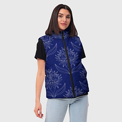 Женский жилет Лайнарт лотосы на синем - паттерн, цвет: 3D-черный — фото 2